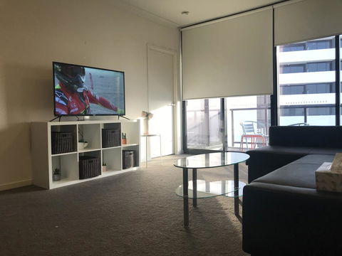 New Luxurious Skyview 2Bedroom Apartment Liverpool - Tourism TAS 1
