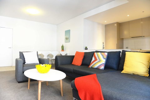 New SilkRoad Apartments Airport - Tourism TAS 3