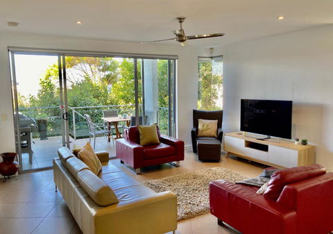 NEW Sunshine Beach Family Escape 3 Bedroom With Free Wifi And Parking - Tourism TAS 3