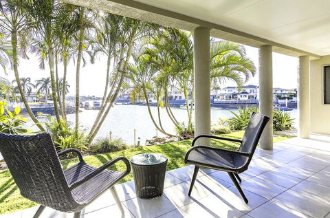 NewPort Dream Quiet Island - No Party - Tourism TAS 1