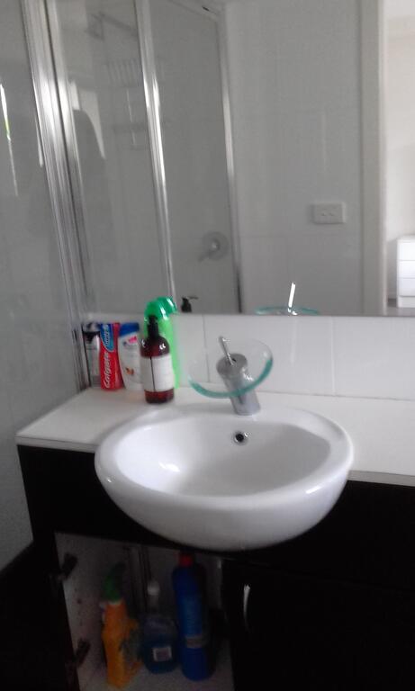 Nice Single Room In Modern Townhouse - Tourism TAS 0