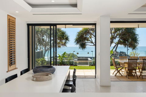 Noosa Court 3 - Hobart Tourism 2