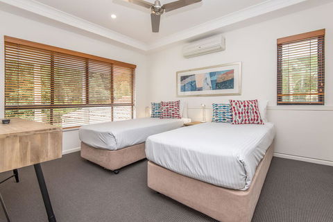 Noosa Springs Golf & Spa Resort - Hobart Tourism 3