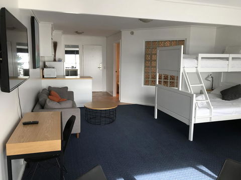 North Pier Hotel - Tourism TAS 2