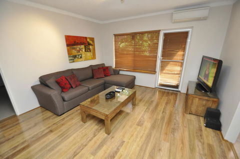 North Ryde Self-Contained One-Bedroom Apartment (7KHRT) - Tourism TAS 3