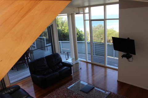 NORTHPOINT 1 - Tourism TAS 3