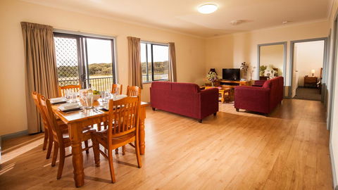 Nutkin Lodge - Hobart Tourism 0
