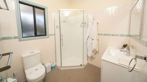 Nutkin Lodge - Hobart Tourism 1