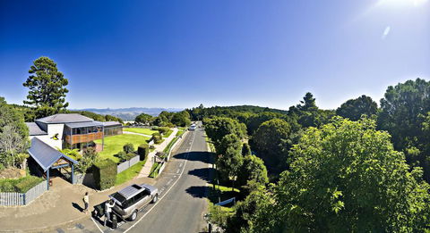 O'Reilly's Rainforest Retreat - Hobart Tourism 0