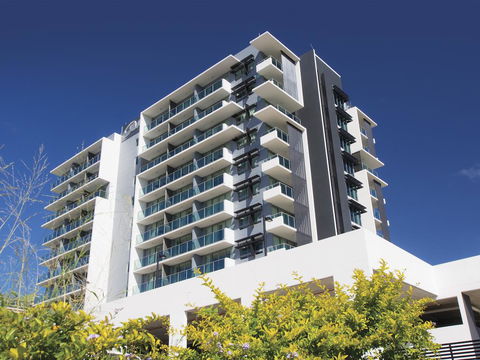 Oaks Gladstone Grand Hotel - Hobart Tourism 1