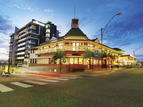 Oaks Gladstone Grand Hotel - Hobart Tourism 3