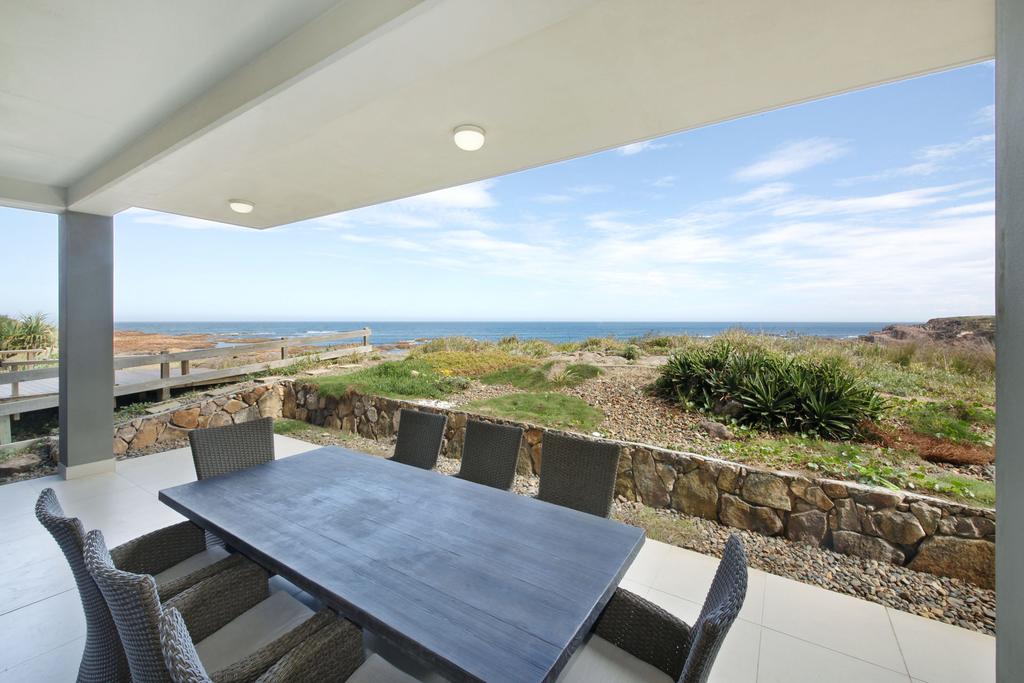 Anna Bay NSW Tourism TAS