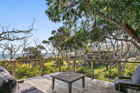 OCEAN ESCAPE - The Ultimate Luxury Beach House - Hobart Tourism 3