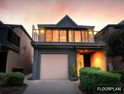 Ocean Grove House With Fantastic Ocean Views - Hobart Tourism 0