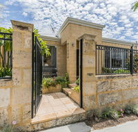 Ocean Keys Cottage - Free WiFi - Hobart Tourism
