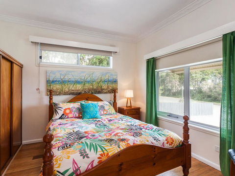 OCEAN SOUNDS - Anglesea - Hobart Tourism 3