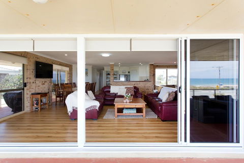 Ocean View Beach House - Tourism TAS 2