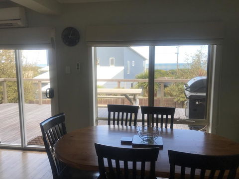 OCEAN VIEWS - Tourism TAS 3