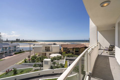 Ocean Views Unit 15 - The Entrance, NSW - Hobart Tourism 2