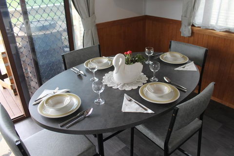 OMARU FARM STAY - Hobart Tourism 2