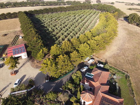 OMARU FARM STAY - Hobart Tourism 1
