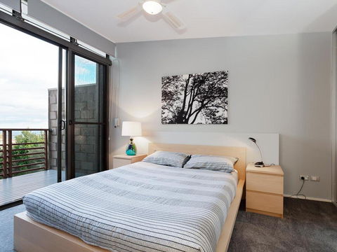 One Mile Ridge', 12a/26 One Mile Close - Stunning Views, Air Con, Infinity Pool - Tourism TAS 1
