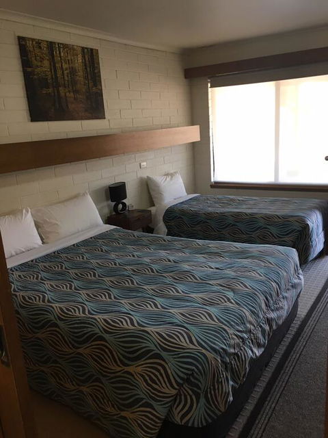 Orana Motor Inn - Tourism TAS 1