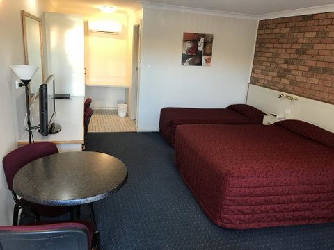 Orange Motor Lodge - Tourism TAS 2