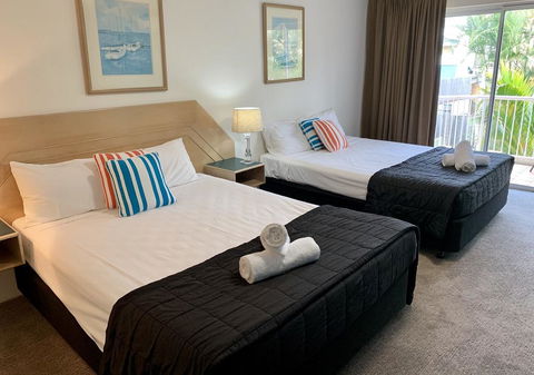 Outrigger Burleigh - Tourism TAS 1