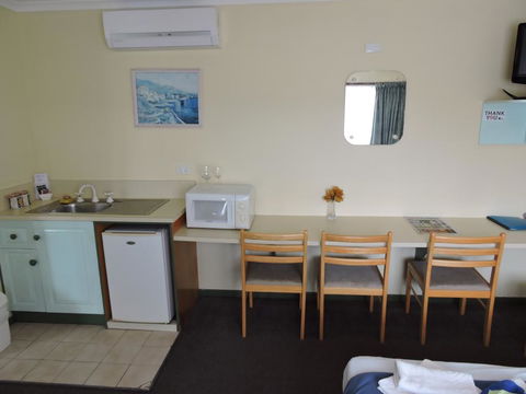 Pacific Motor Inn - Tourism TAS 3