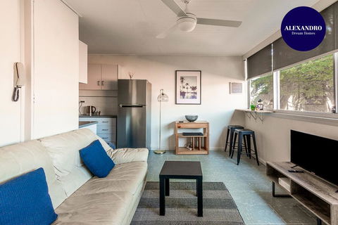 PADDINGTON PAD With PARKING & SMART TV & POOL - Tourism TAS 0
