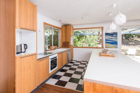 Palm Beachhouse - Hobart Tourism 2