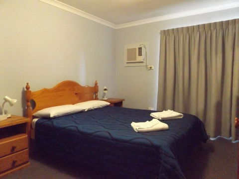 Palm Valley Motel - Tourism TAS 3