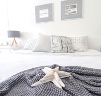 Palms Studio Apartment at Raffetys Resort - Hobart Tourism