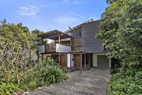 Pandanus Retreat - Hobart Tourism 0