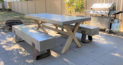 Pee Wee & Cackle - Hobart Tourism 0