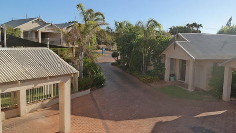 Pelican Shore Villas Kalbarri - Hobart Tourism 0
