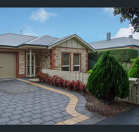 Perfect Location Central Modern Cottage - Free WiFi