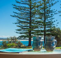 PERFECTLY POSITIONED BEACHFRONT APARTMENT-GREAT LOCATION WITH OCEAN VIEWS - Hobart Tourism