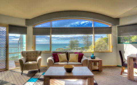 Pierview Apartments - Hobart Tourism 1