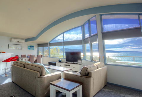 Pierview Apartments - Hobart Tourism 0