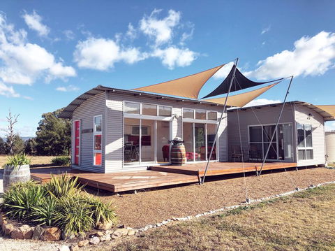 Pieter Van Gent Winery & Vineyard - Tourism TAS 1