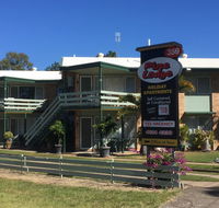Pine Lodge - Hobart Tourism