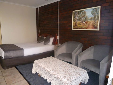 Pioneer Lodge Motel - Tourism TAS 1