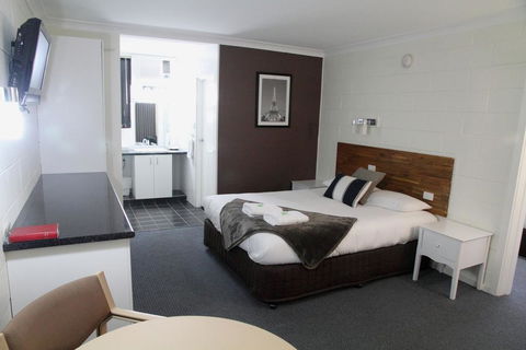 Plainsman Motel - Hobart Tourism 1
