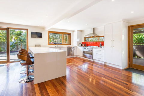 POINT LEO BEACH HOUSE - POINT LEO - Tourism TAS 1