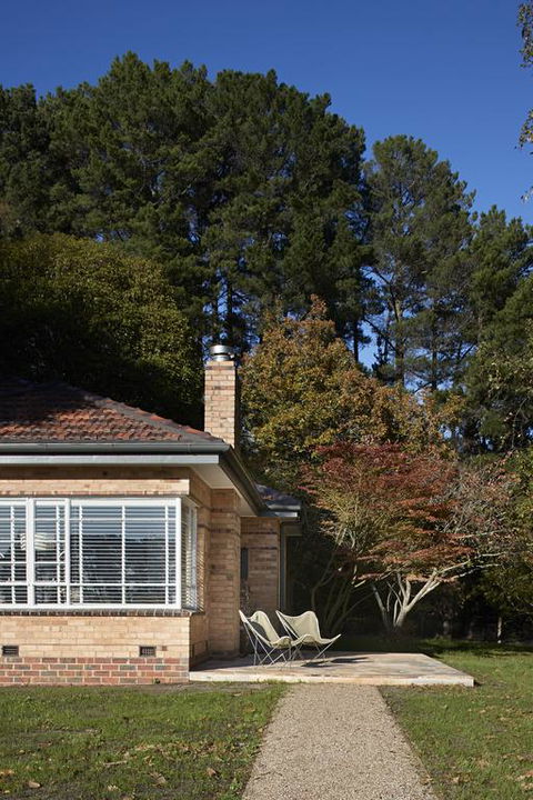 Polperro Farmhouse - Hobart Tourism 3