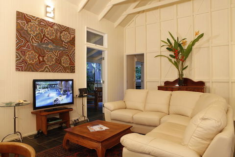 Port Douglas Cottage & Lodge - Tourism TAS 2