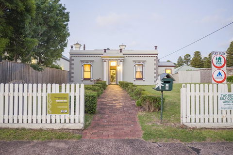 Port Fairy YHA - Hobart Tourism 1