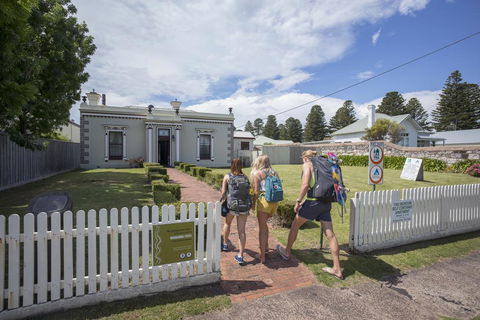 Port Fairy YHA - Hobart Tourism 0